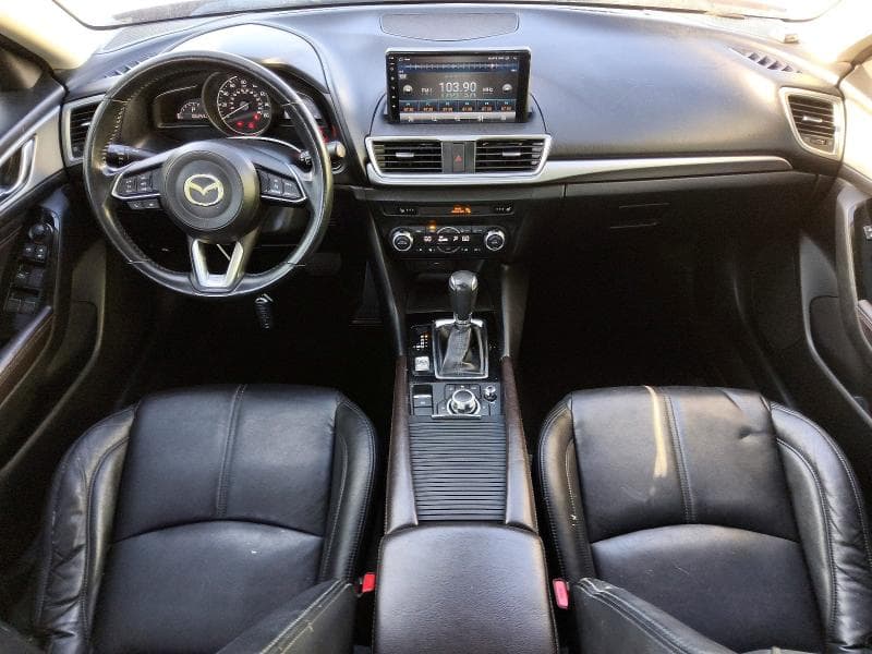 2017 MAZDA 3 TOURING 8