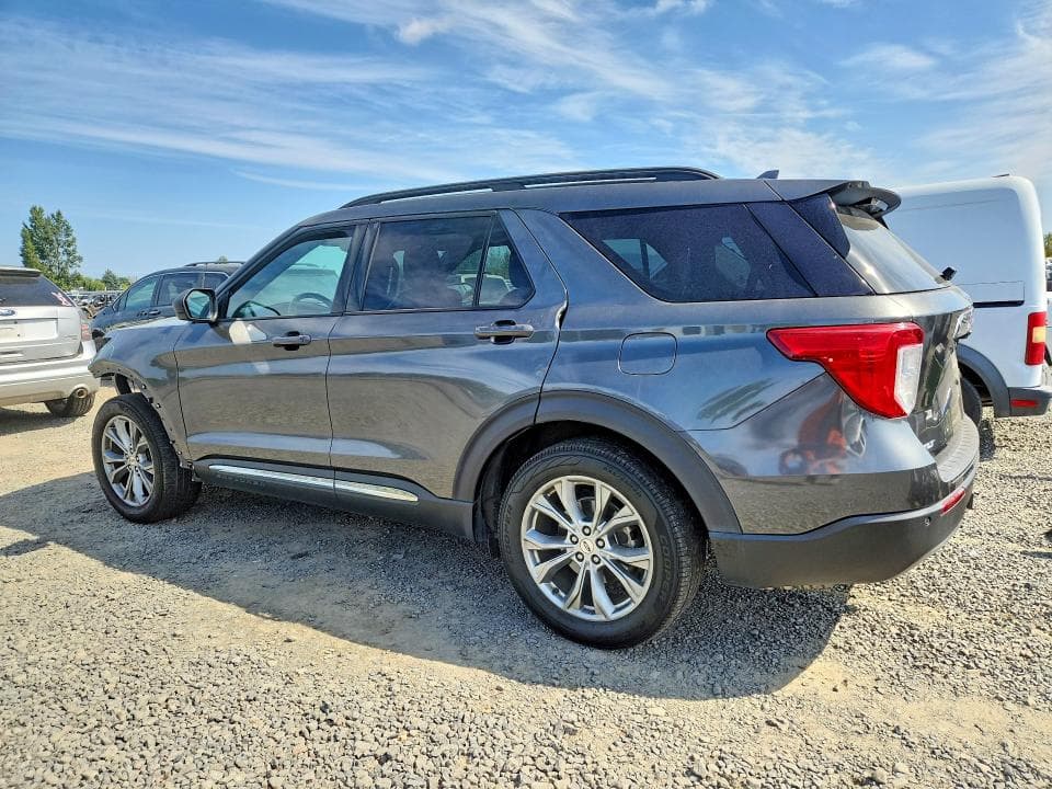 2020 FORD EXPLORER XLT 2