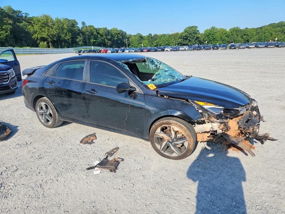 2023 HYUNDAI ELANTRA SEL 4