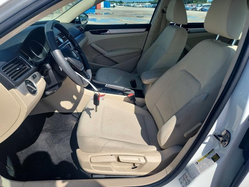 2017 VOLKSWAGEN PASSAT S 7