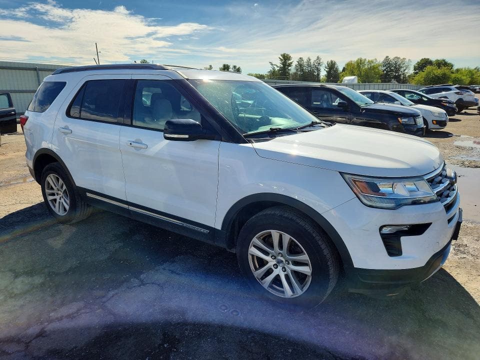 2018 FORD EXPLORER XLT 4