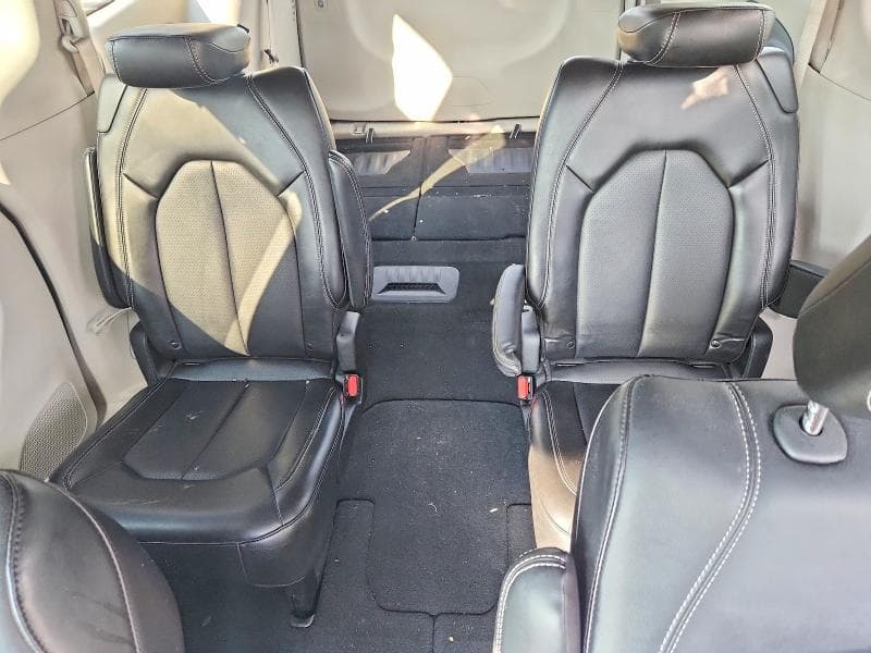 2024 CHRYSLER PACIFICA TOURING L 10