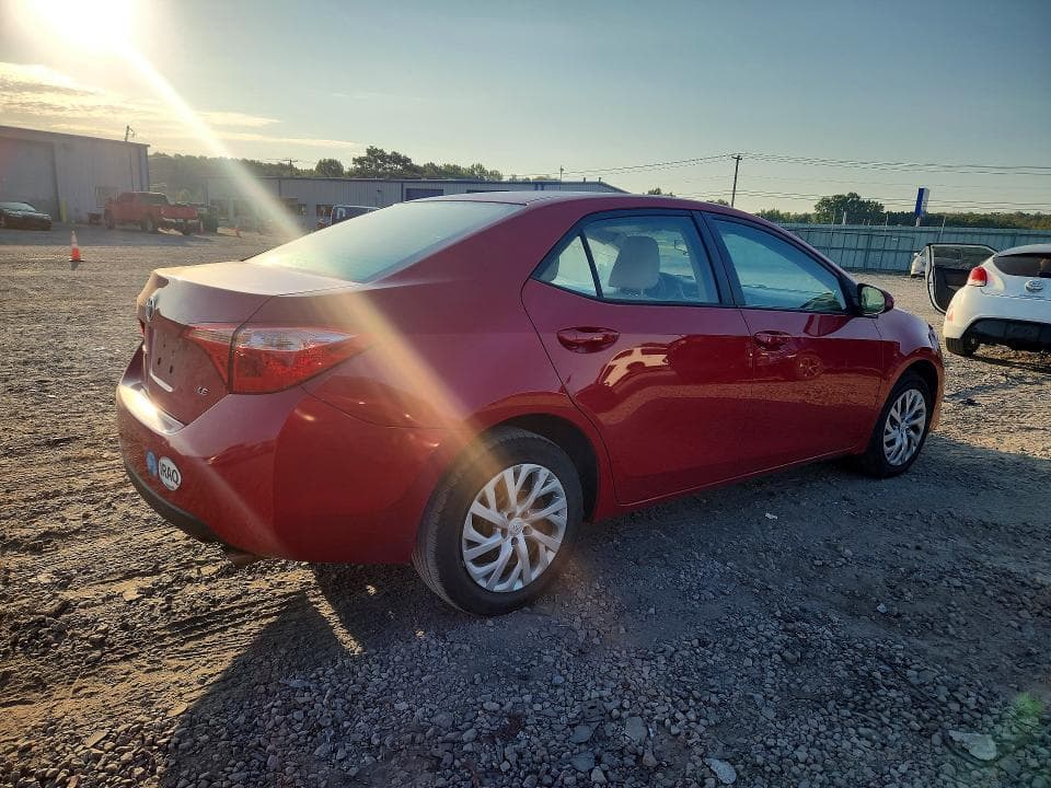 2017 TOYOTA COROLLA LE 3