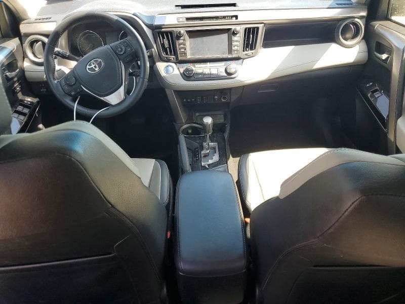 2017 TOYOTA RAV4 HV LIMITED 8