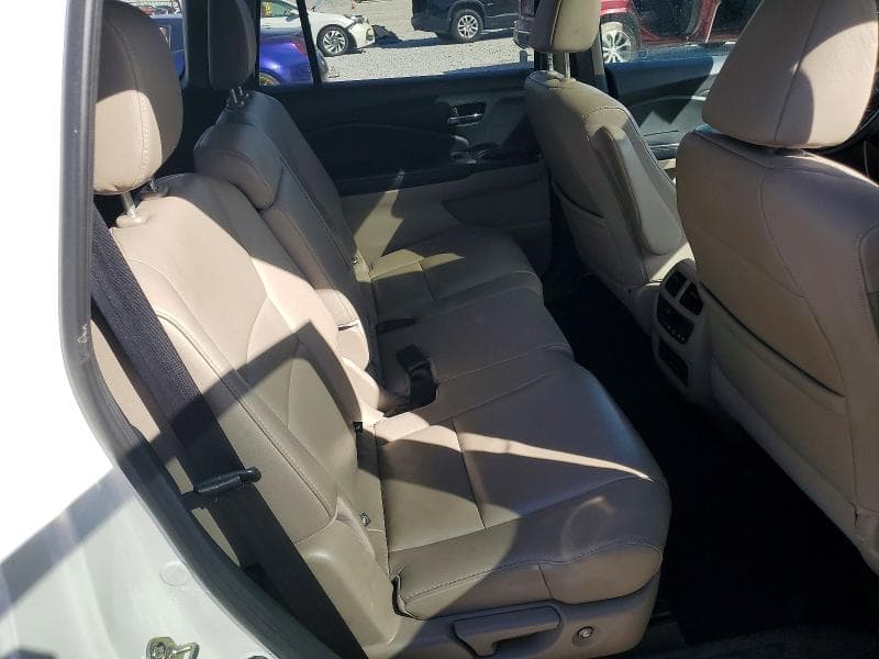 2017 HONDA PILOT EXL 11