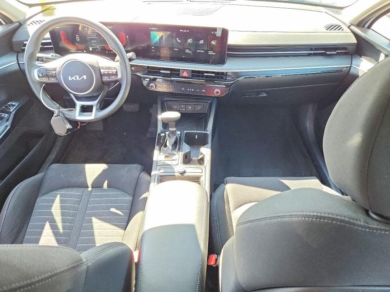 2025 KIA K5 LXS 8