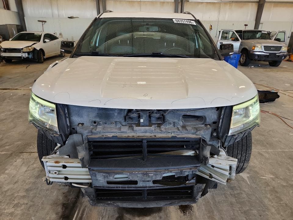 2017 FORD EXPLORER XLT 5