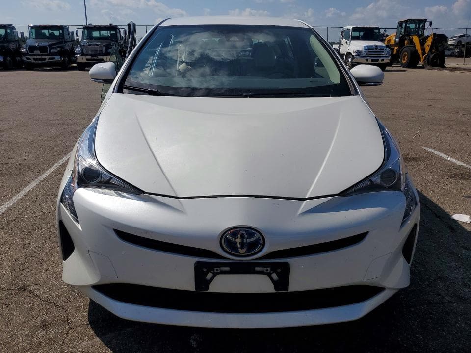 2017 TOYOTA PRIUS FOUR 5