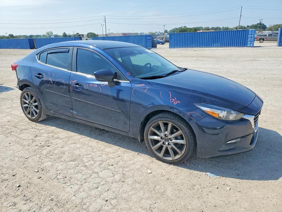 2018 MAZDA 3 TOURING 4