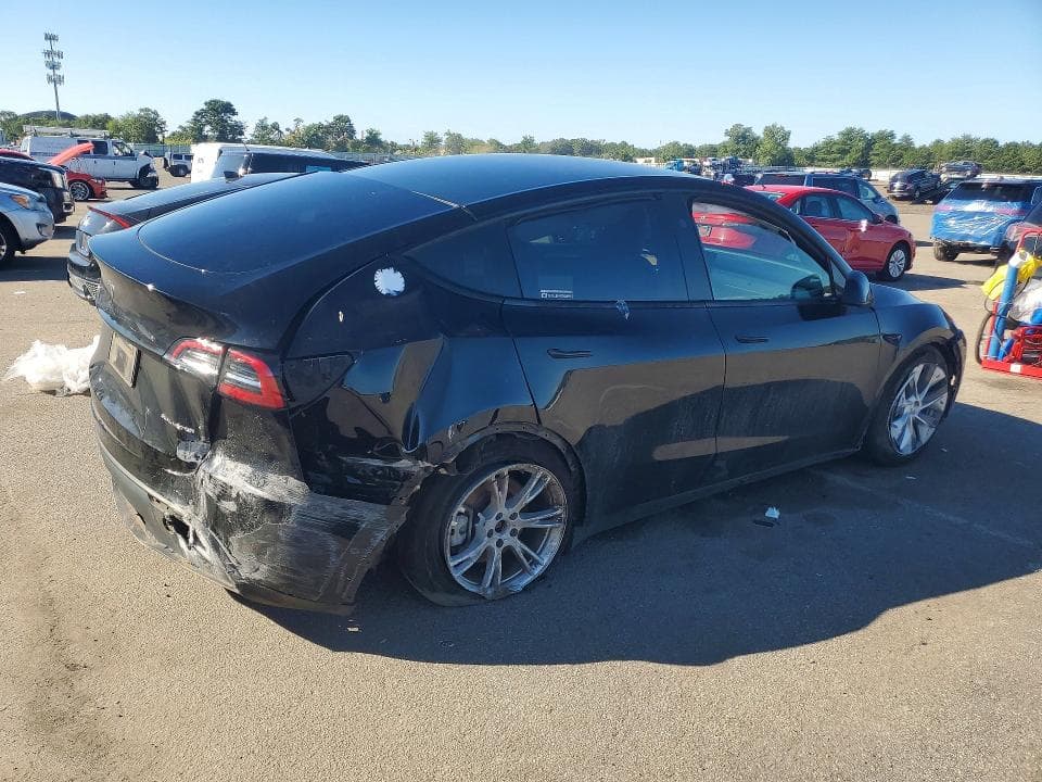 2023 TESLA MODEL Y 3