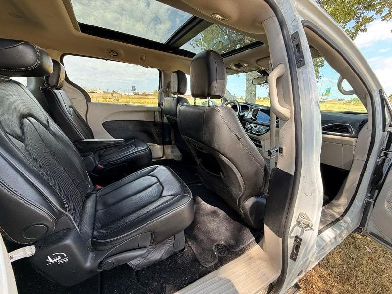 2018 CHRYSLER PACIFICA LIMITED 6