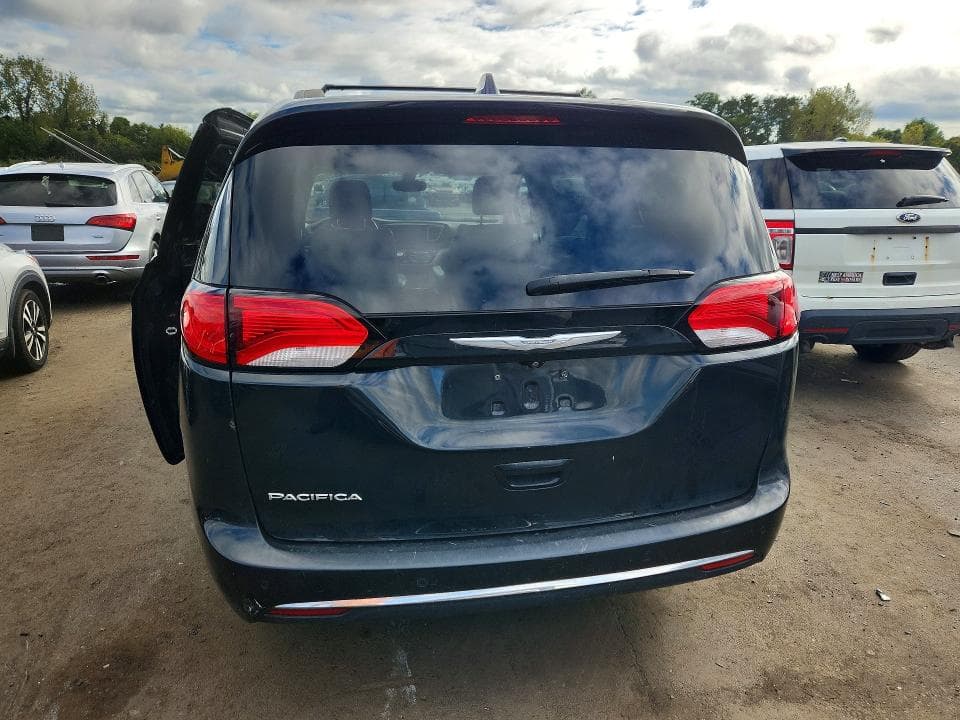 2017 CHRYSLER PACIFICA TOURING L 6