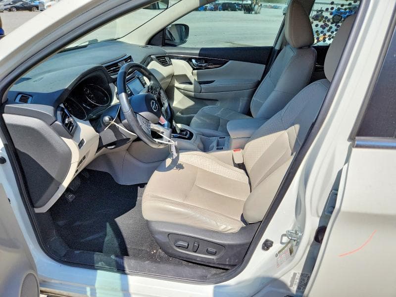 2017 NISSAN ROGUE SPORT SL 7