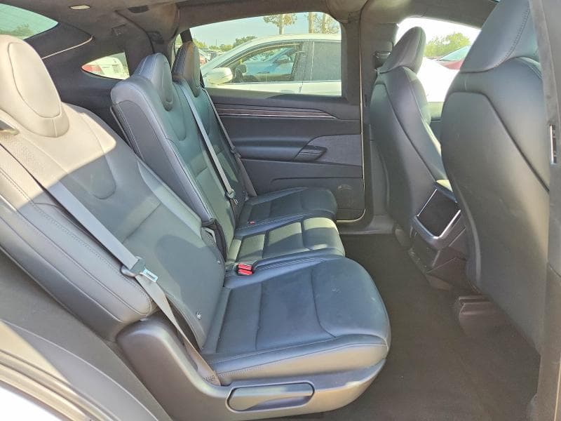 2022 TESLA MODEL X 11