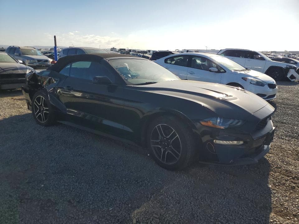 2020 FORD MUSTANG 4