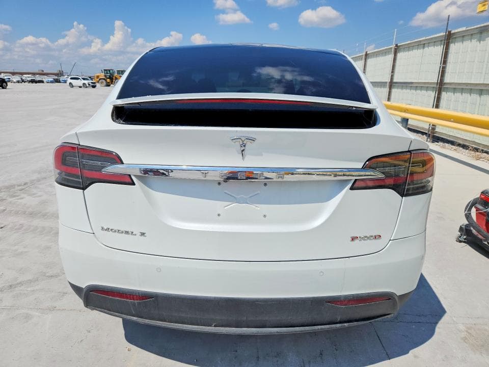 2018 TESLA MODEL X 6