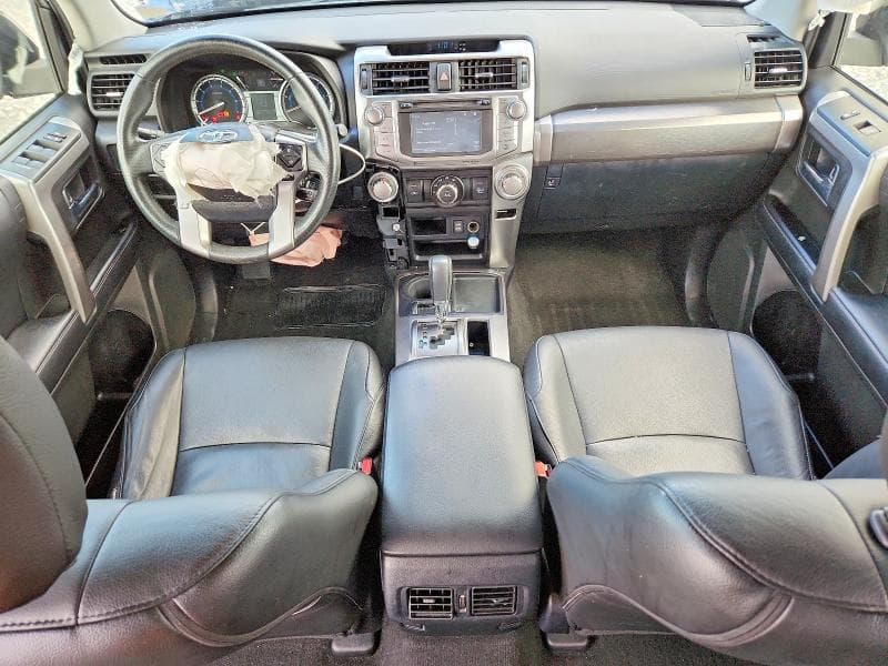 2019 TOYOTA 4RUNNER SR5 8