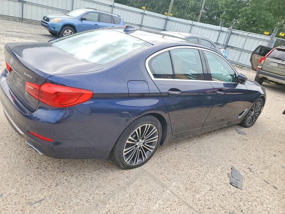 2017 BMW 540 XI 3
