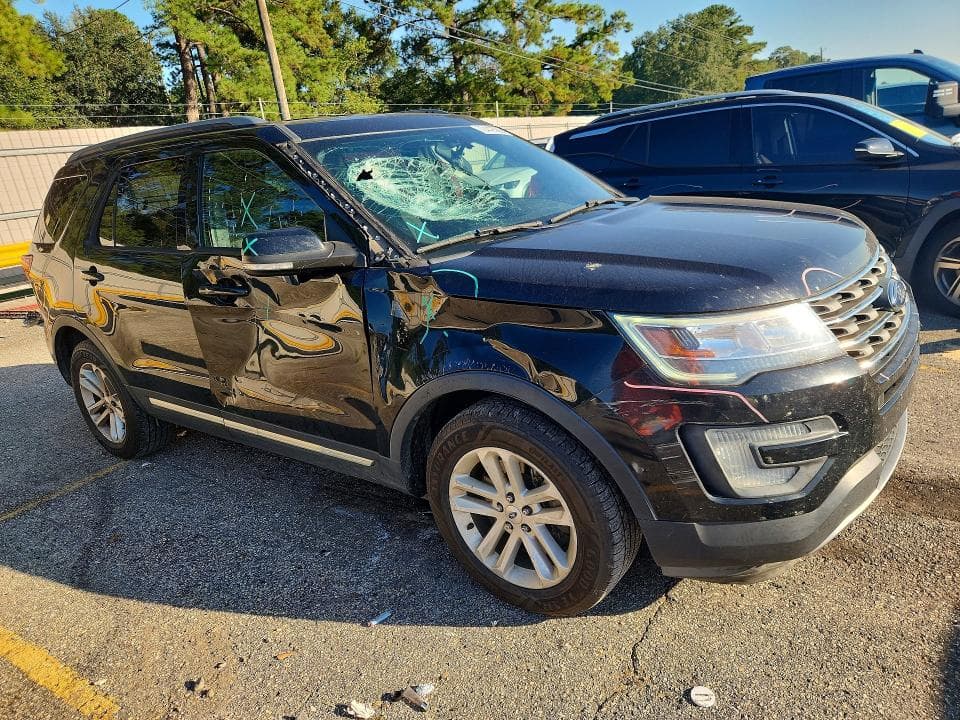 2017 FORD EXPLORER XLT 4