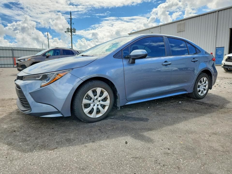 2025 TOYOTA COROLLA LE - 1