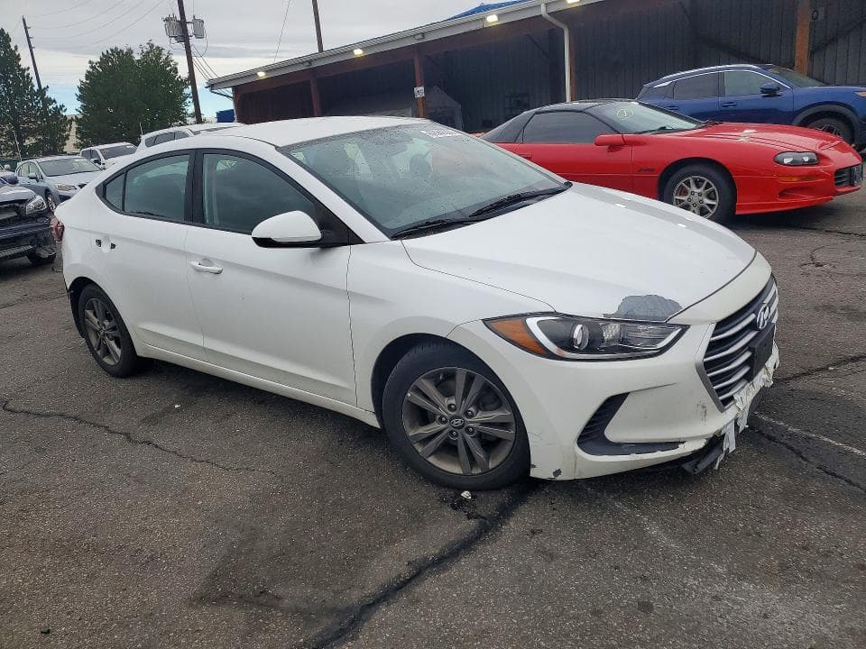 2018 HYUNDAI ELANTRA SEL 4