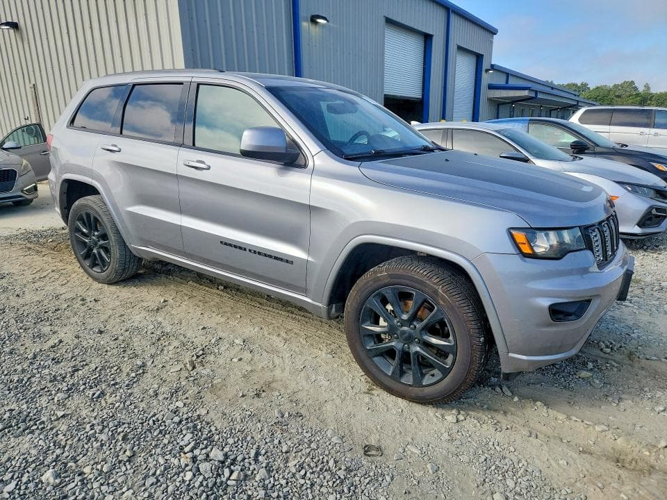 2018 JEEP GRAND CHEROKEE LAREDO 4
