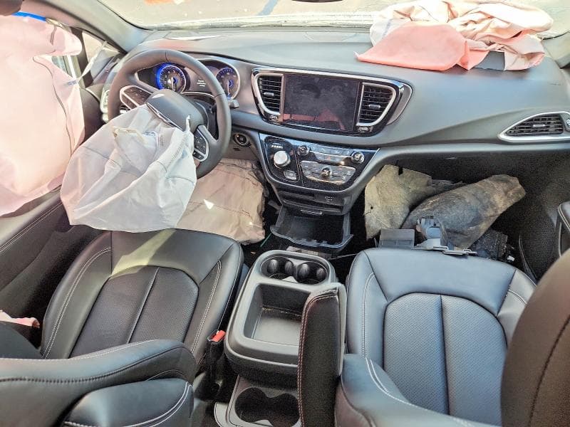 2026 CHRYSLER PACIFICA SELECT 8