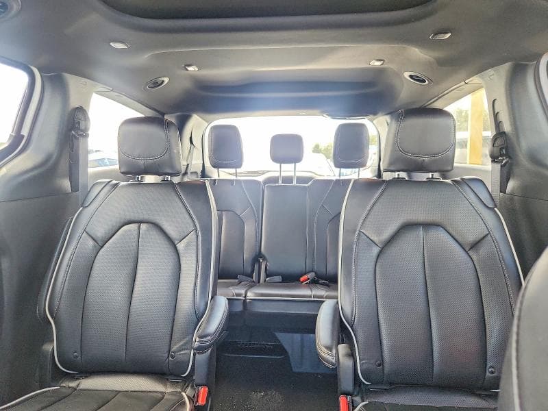 2026 CHRYSLER PACIFICA LIMITED 10