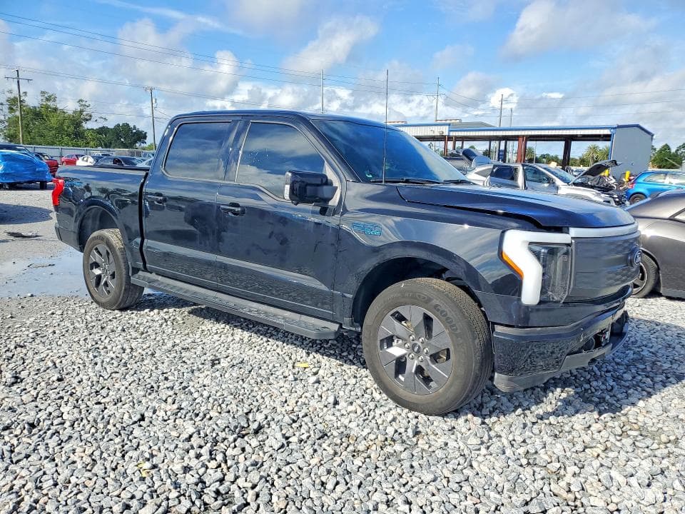 2024 FORD F150 LIGHTNING LARIAT 4