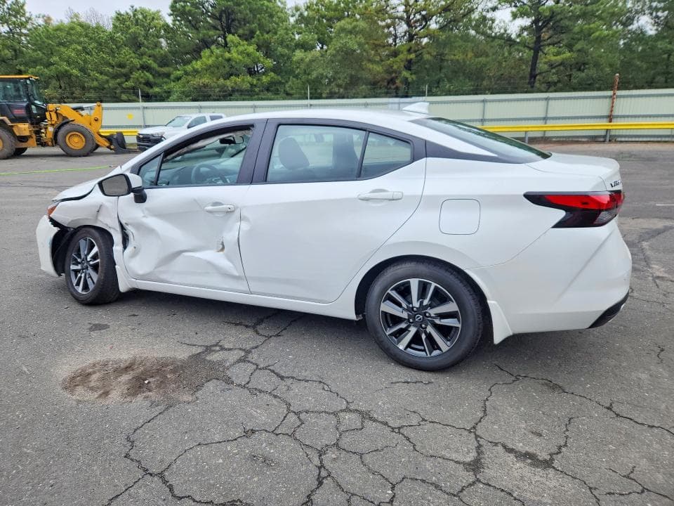 2024 NISSAN VERSA SV 2