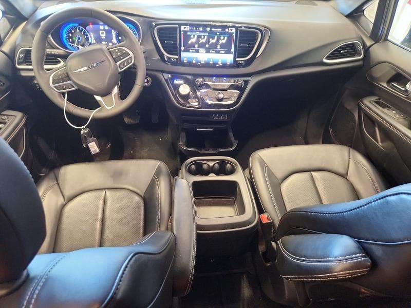 2025 CHRYSLER PACIFICA SELECT 8