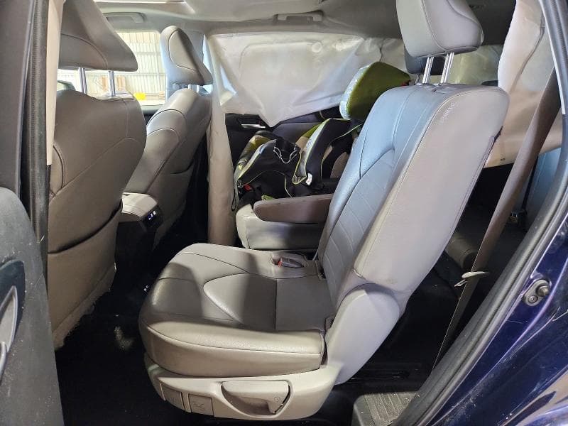 2023 TOYOTA HIGHLANDER XLE 11