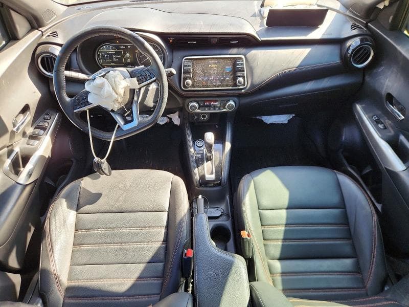 2020 NISSAN KICKS SR 8
