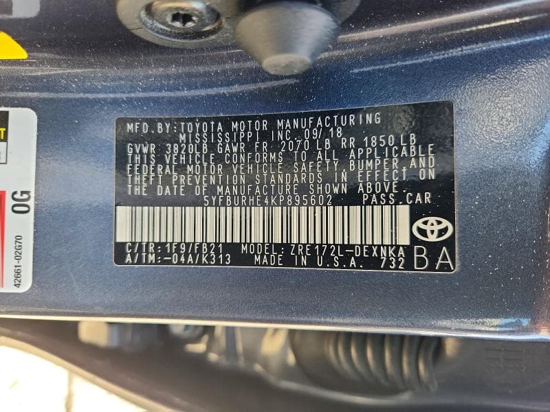 2019 TOYOTA COROLLA LE 12