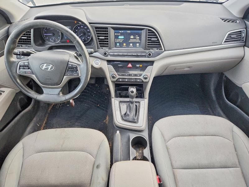 2017 HYUNDAI ELANTRA SE 8