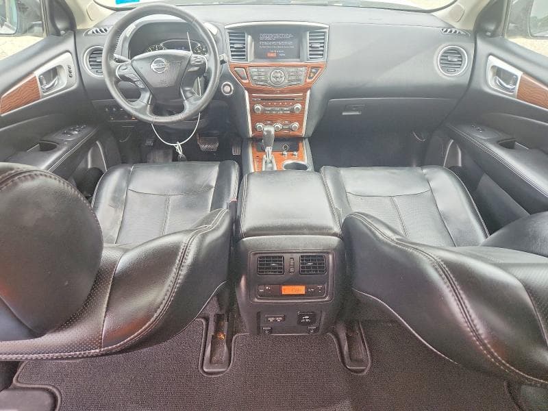 2017 NISSAN PATHFINDER PLATINUM 8