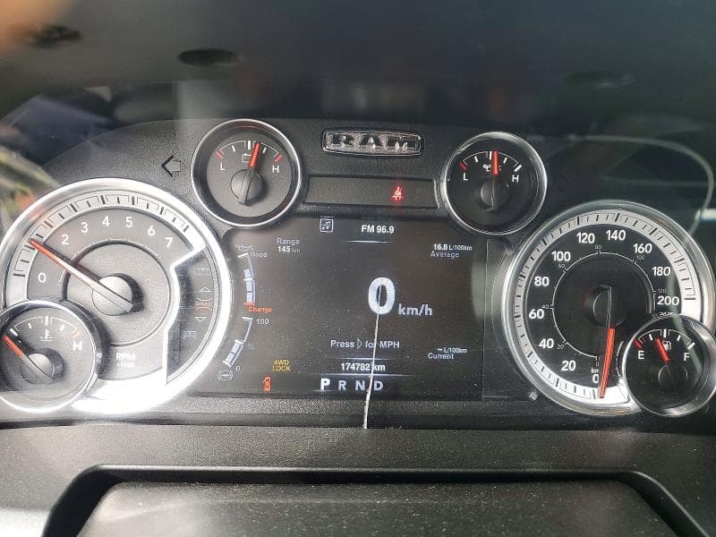 2019 RAM 1500 CLASSIC SLT 9