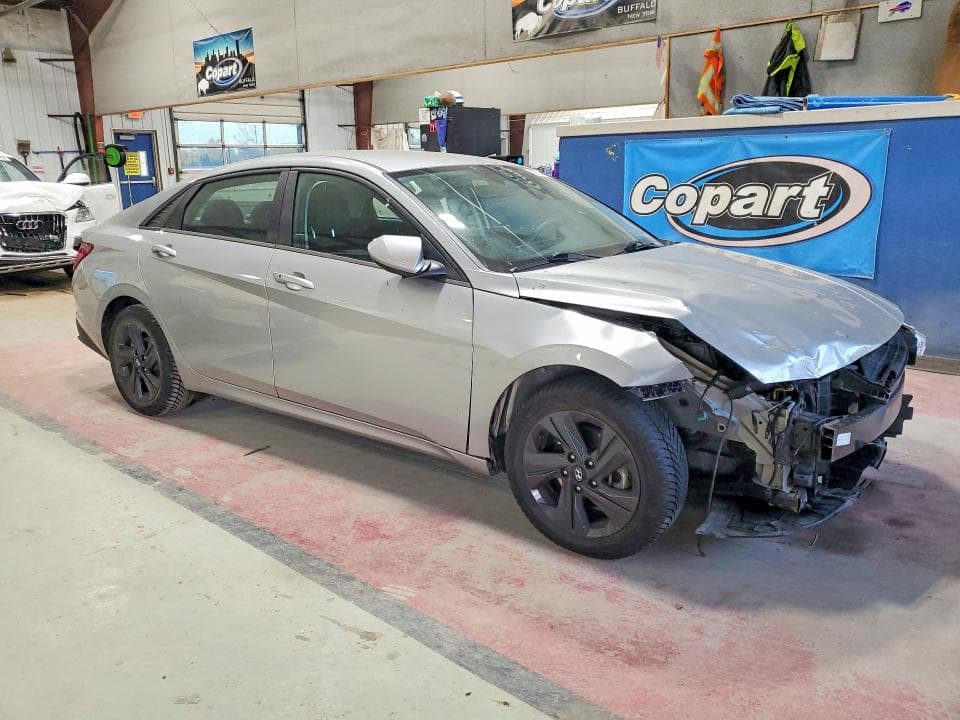 2023 HYUNDAI ELANTRA SEL 4