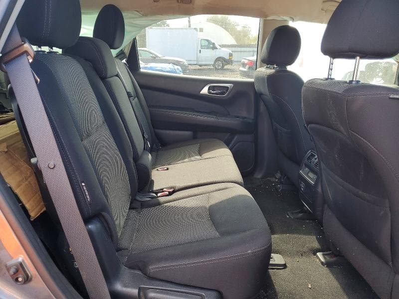 2018 NISSAN PATHFINDER SV 11
