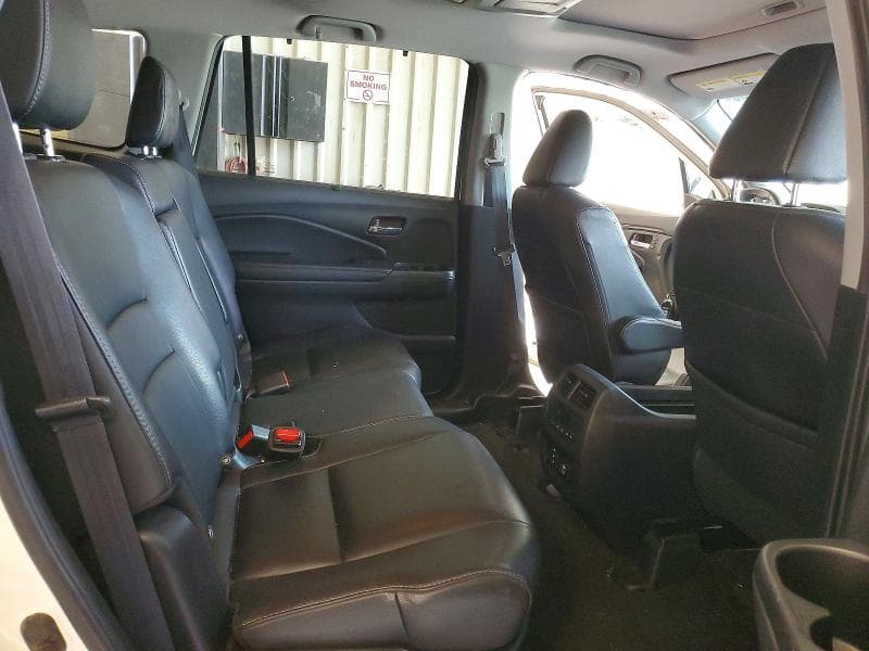 2017 HONDA PILOT TOURING 11