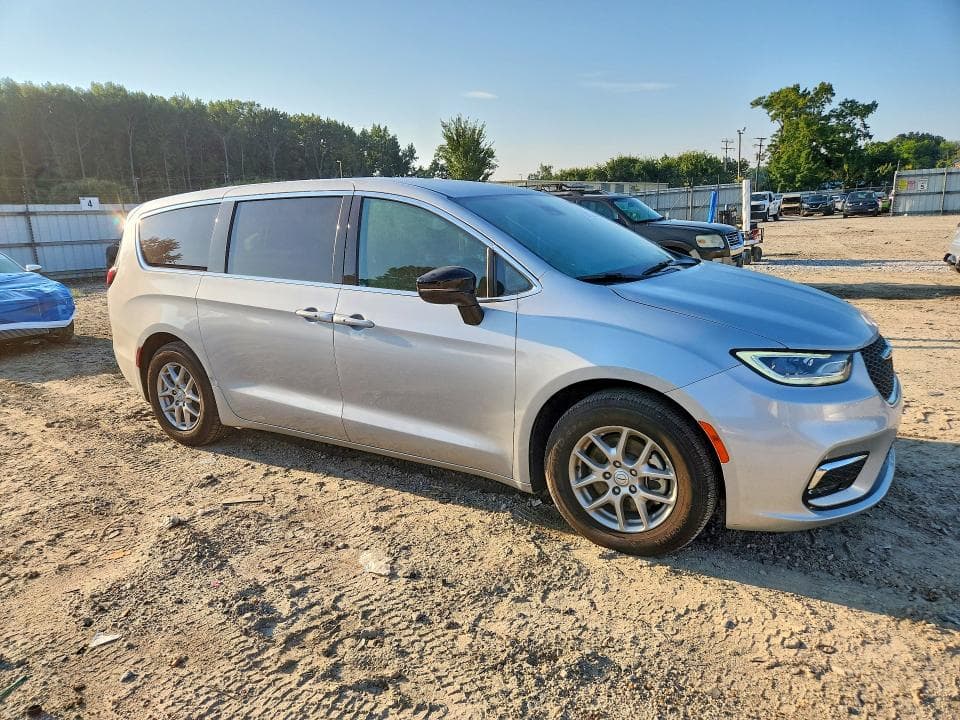 2026 CHRYSLER PACIFICA SELECT 4