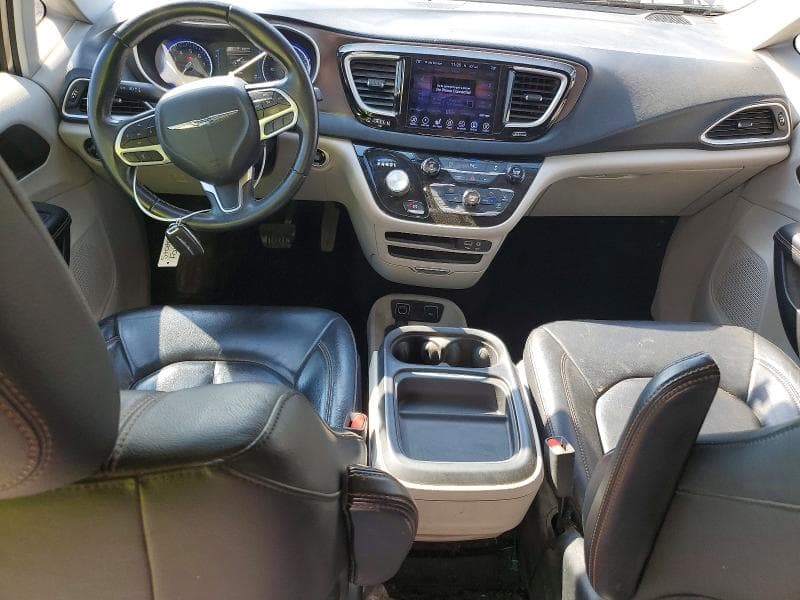 2017 CHRYSLER PACIFICA TOURING L 8