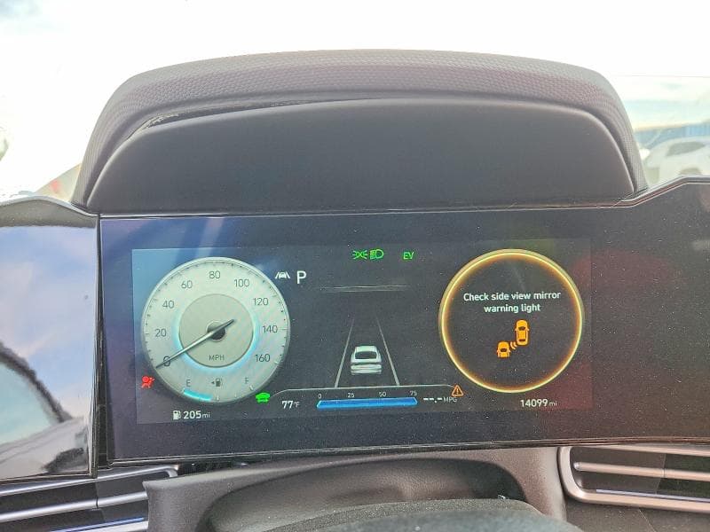 2023 HYUNDAI ELANTRA LIMITED 9
