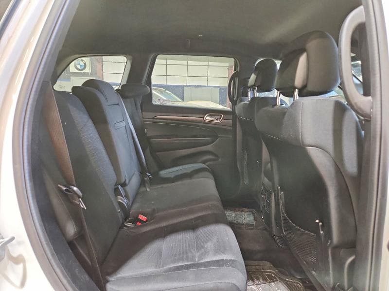 2017 JEEP GRAND CHEROKEE LAREDO 11