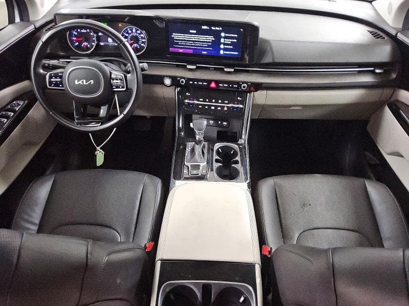 2022 KIA CARNIVAL EX 8