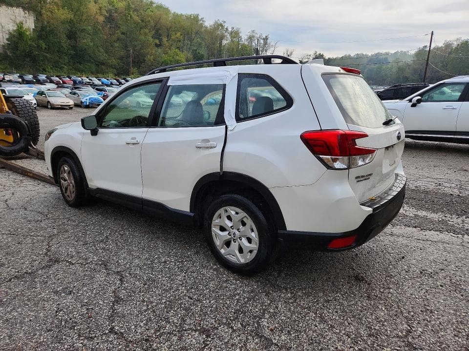 2022 SUBARU FORESTER 2