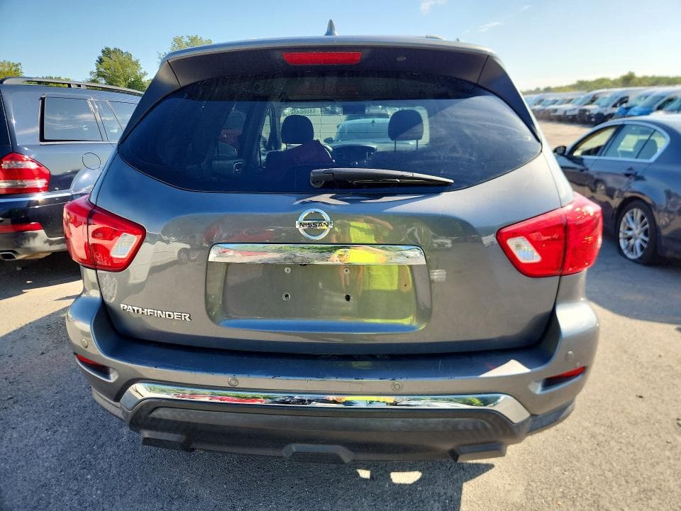 2019 NISSAN PATHFINDER S 6