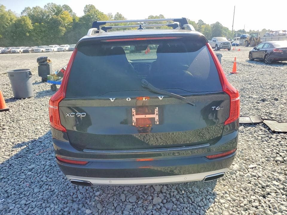 2017 VOLVO XC90 T6 6