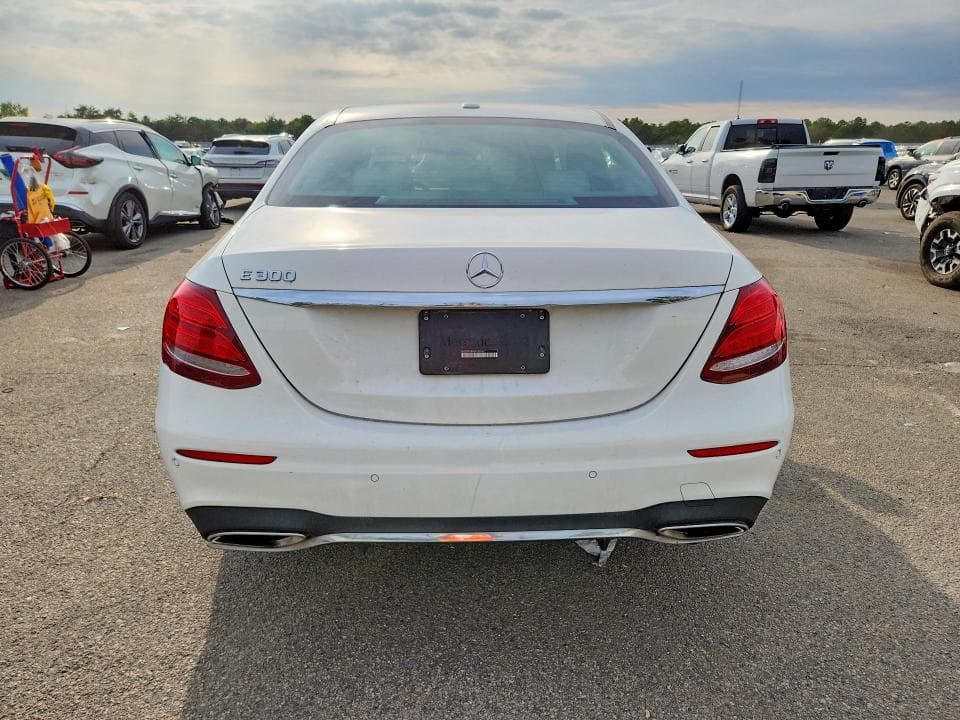 2018 MERCEDES-BENZ E 300 6