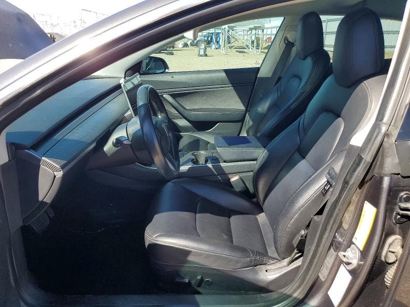 2018 TESLA MODEL 3 7